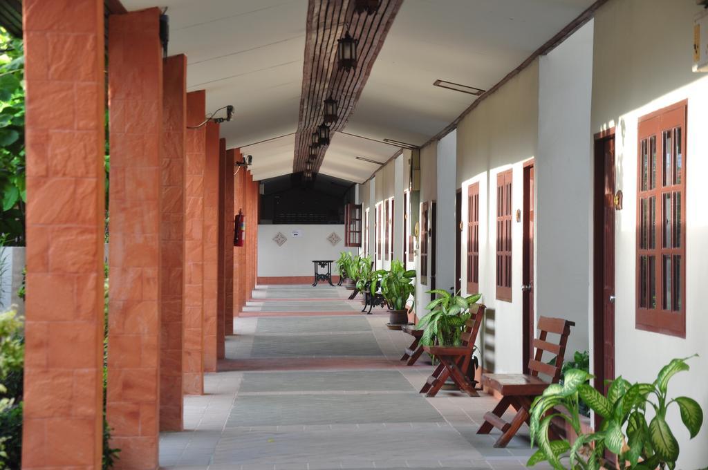 Sabai Resort Pattaya Ngoại thất bức ảnh
